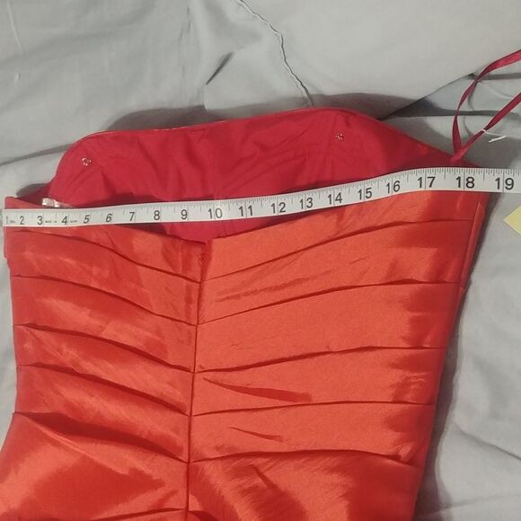 NWT Bella Formals VE-D135 16 Strapless Red Special Occasion/Prom dress - Picture 13 of 14